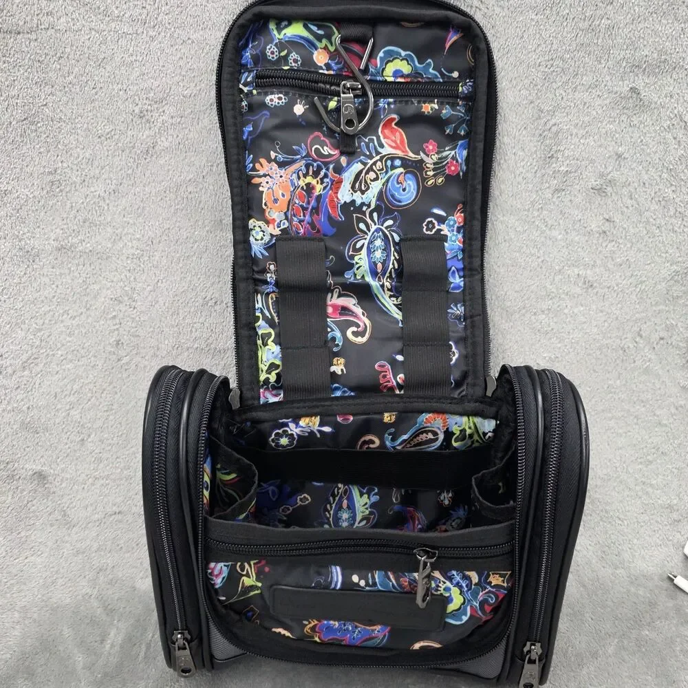 Robert Graham Hanging Toiletry Overnight Bag Armageddon Black/Paisley